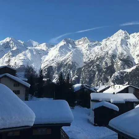 Chalet Les Arolles * Grächen