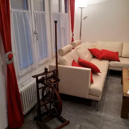 Chalet Les Arolles Apartman *