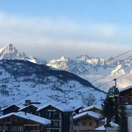 Chalet Les Arolles Apartman *